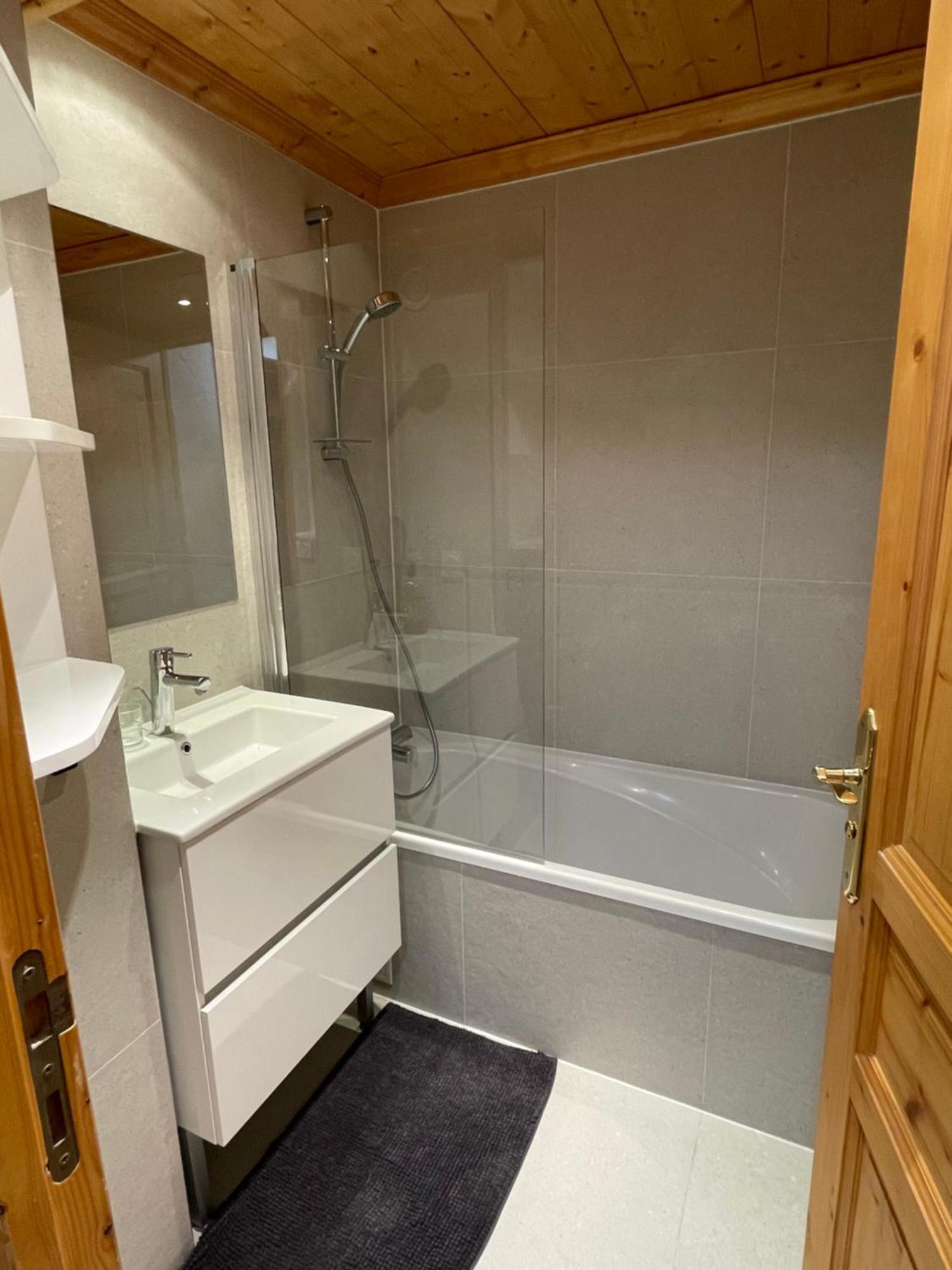 Meribel Centre La Chaudanne, Real Ski In And Out, 3 Bedrooms 2 Bathrooms Newly Renovated, Chalet L'Eperviere 外观 照片